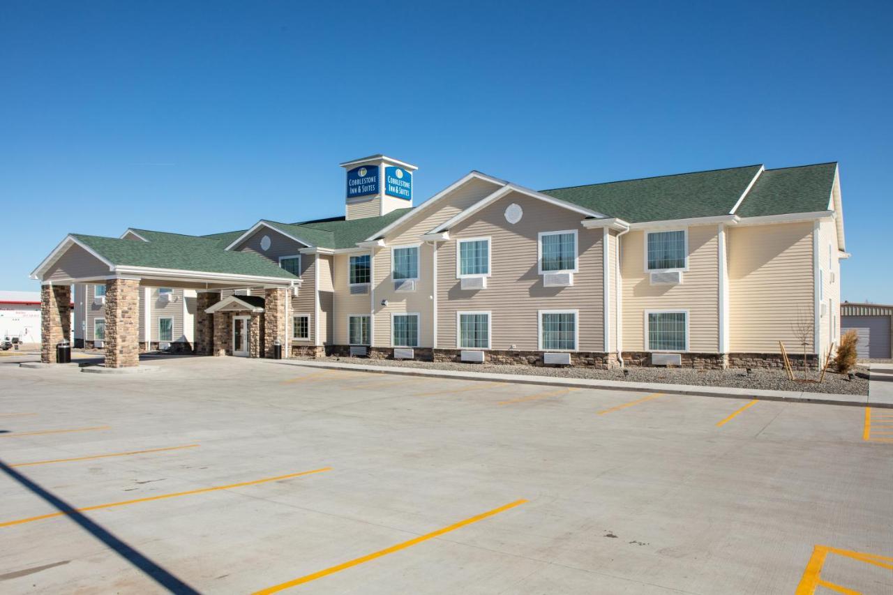 Cobblestone Inn & Suites - Pine Bluffs Екстериор снимка