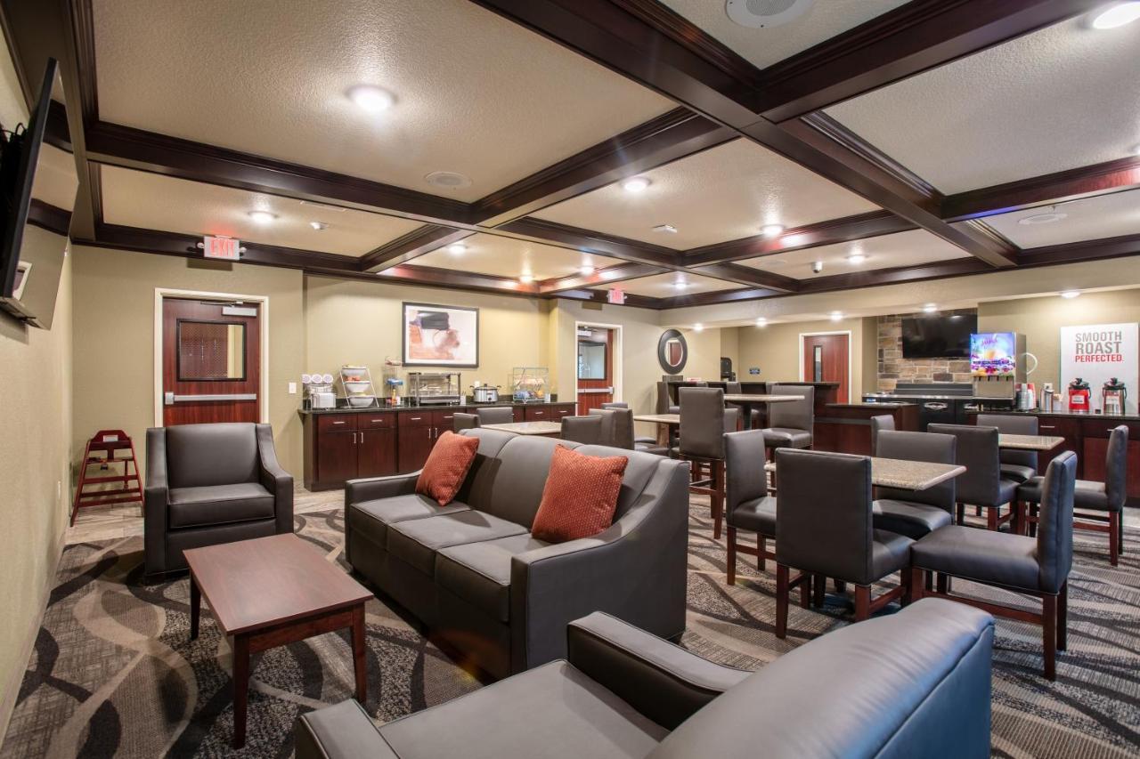 Cobblestone Inn & Suites - Pine Bluffs Екстериор снимка