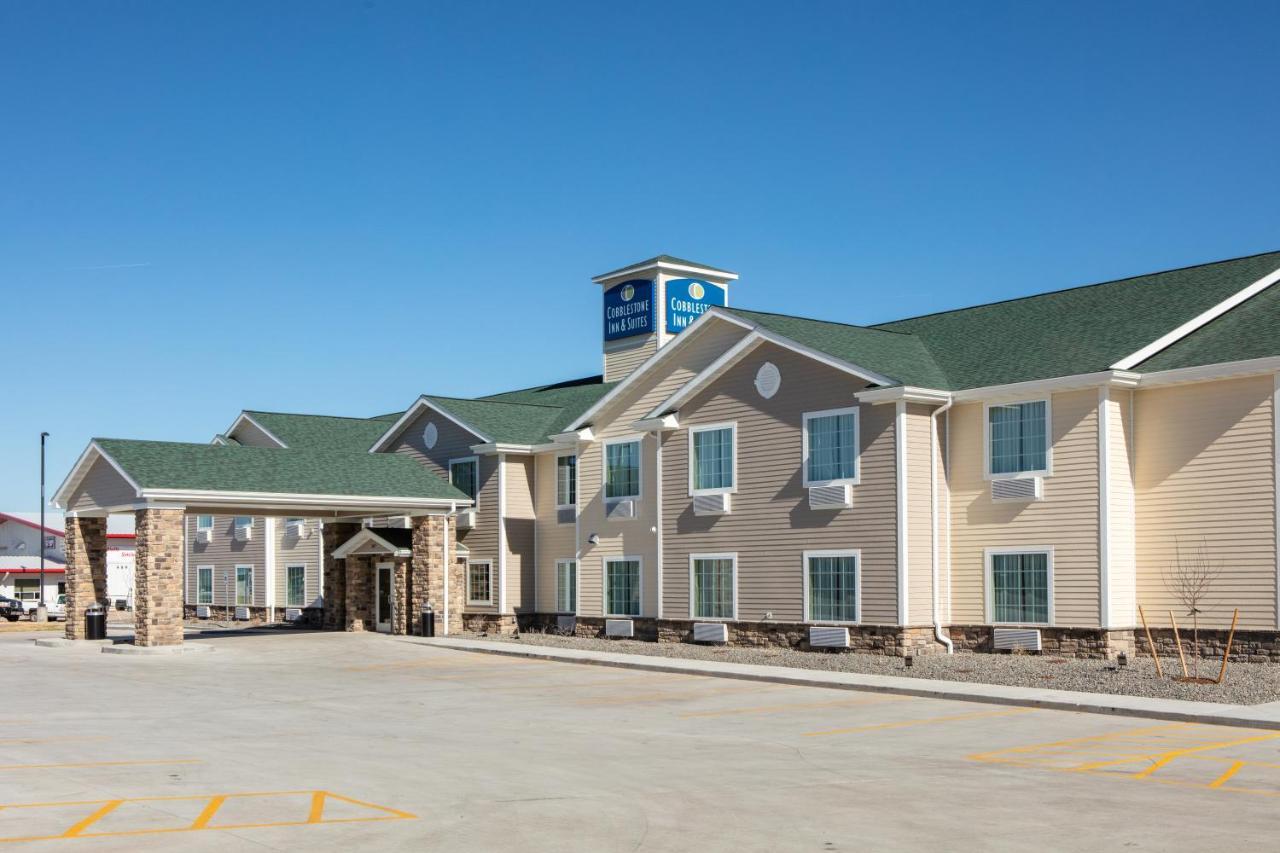 Cobblestone Inn & Suites - Pine Bluffs Екстериор снимка
