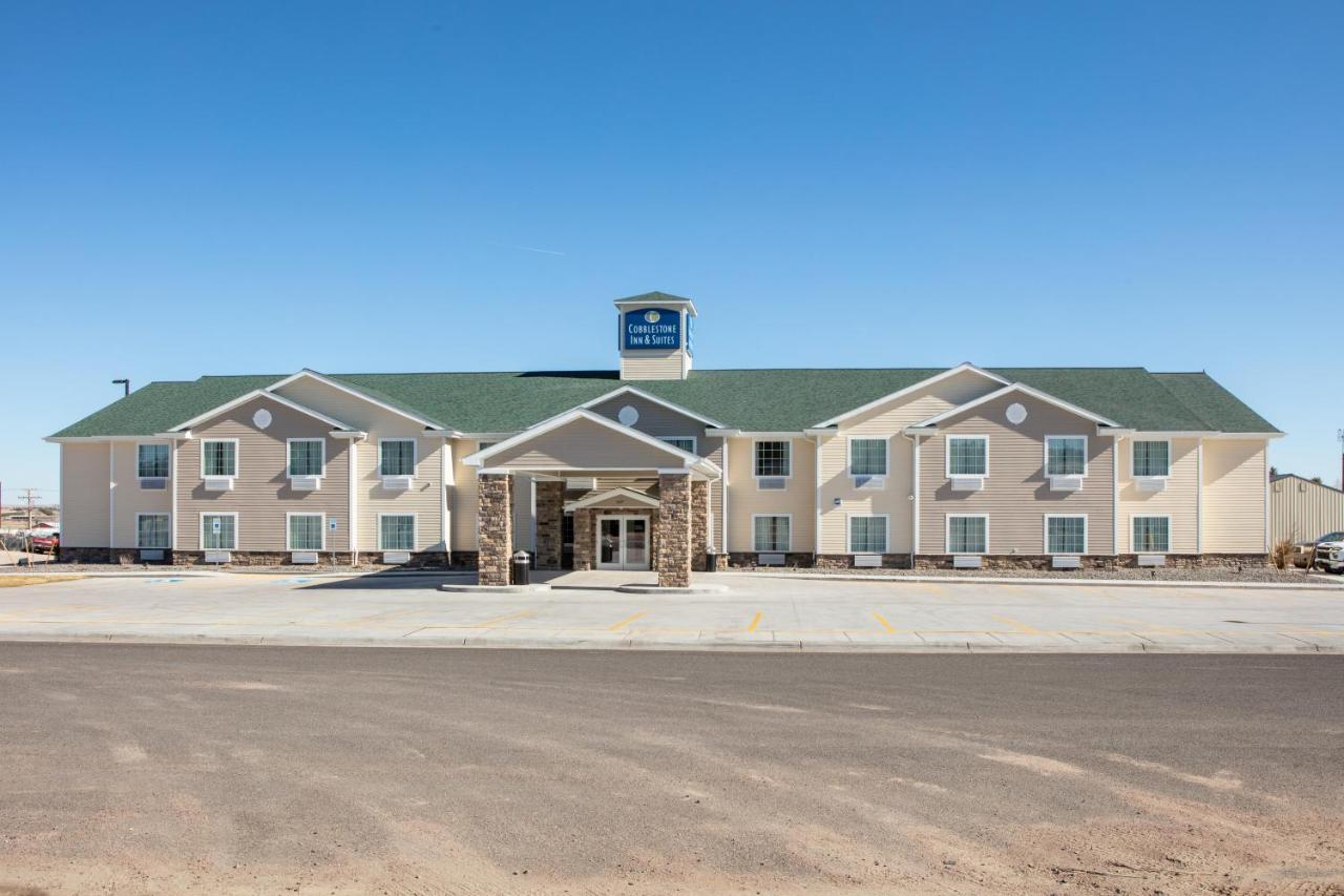 Cobblestone Inn & Suites - Pine Bluffs Екстериор снимка